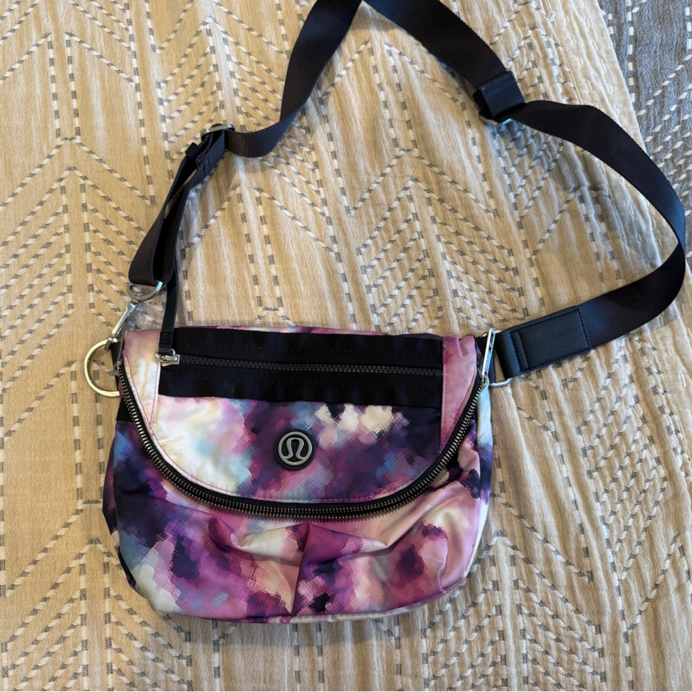 Lululemon Festival bag vintage Blooming Pixie